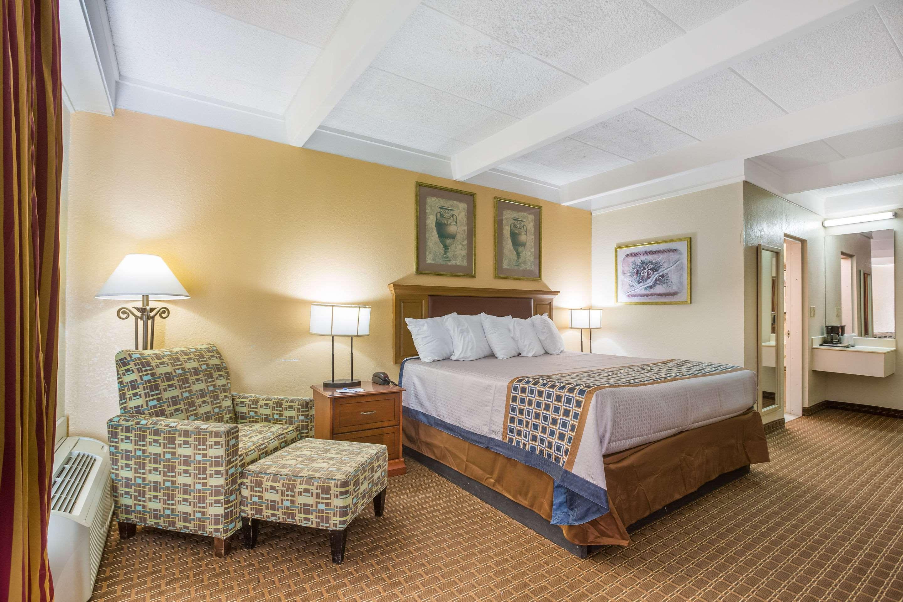 מלון Super 8 By Wyndham Macon Ga מראה חיצוני תמונה